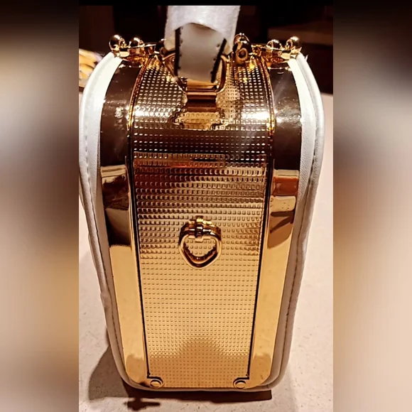 White Quilted Pyramid Crossbody Bag - Women - Picture 2 of 3